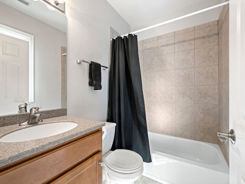 327 E 17th Street Chicago IL 60616