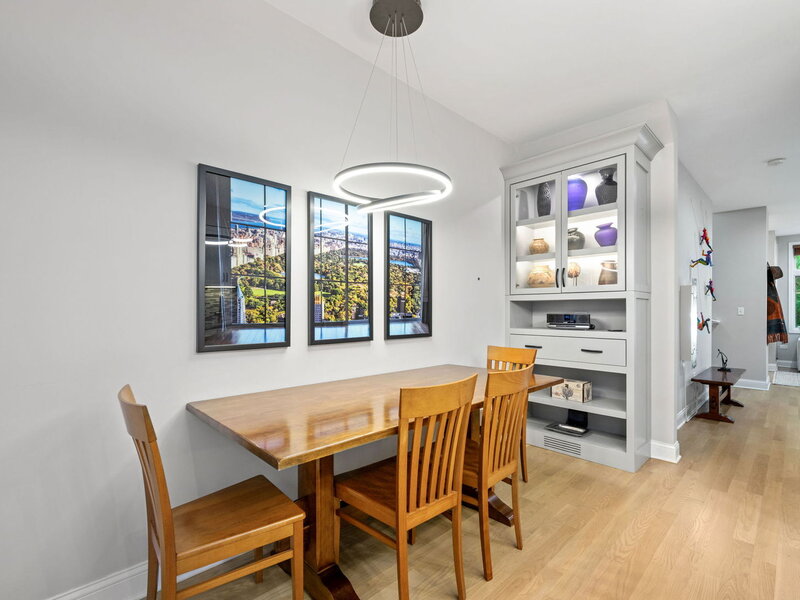 327 E 17th Street Chicago IL 60616