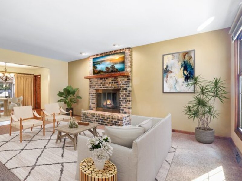 1860 Golf Drive Naperville IL 60565