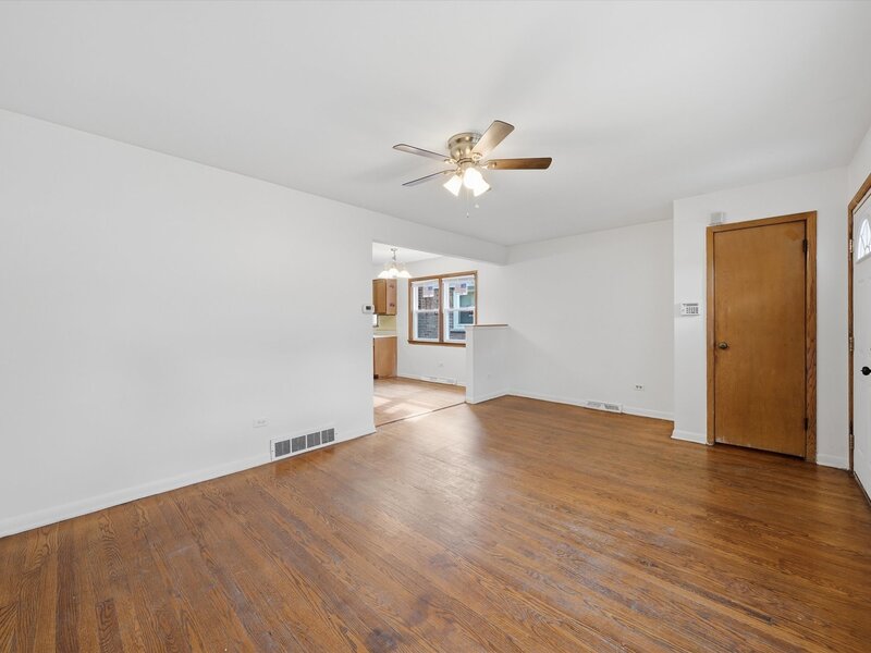7131 S Hoyne Avenue Chicago IL 60636