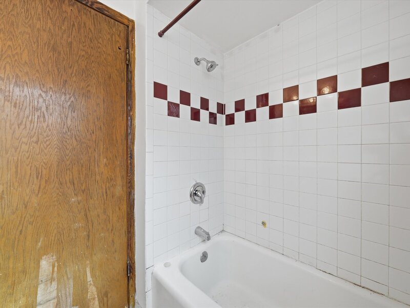 7131 S Hoyne Avenue Chicago IL 60636