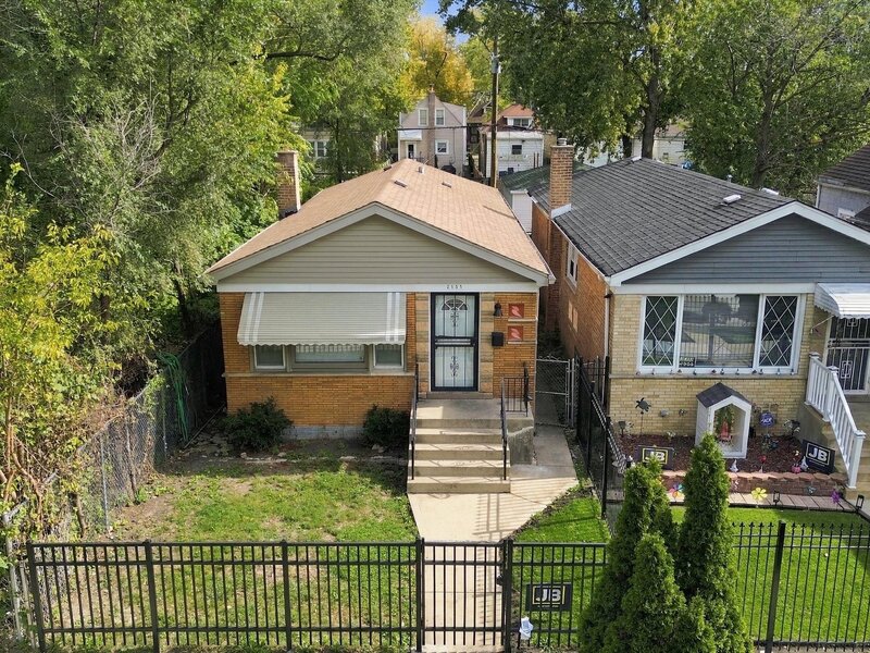 7131 S Hoyne Avenue Chicago IL 60636