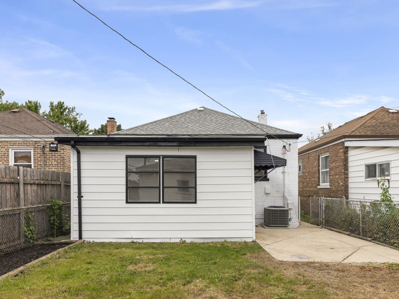 3748 W 54th Street Chicago IL 60632