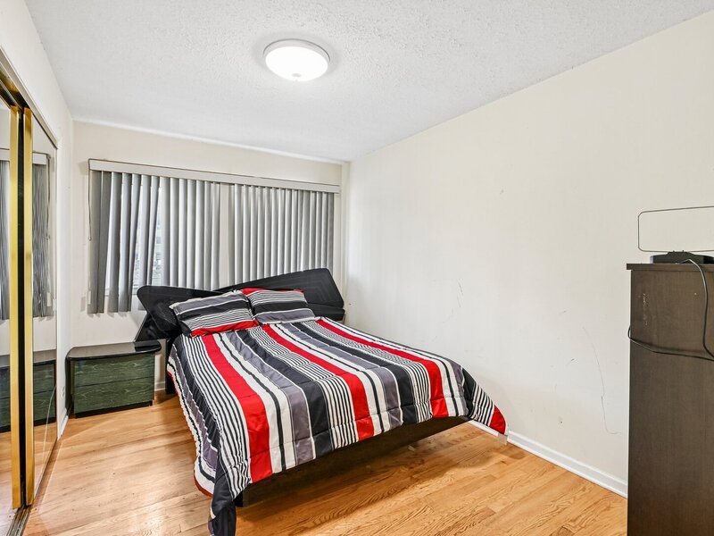 4474 W Chase Avenue Lincolnwood IL 60712