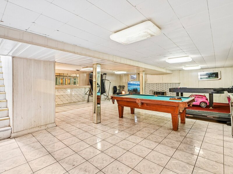 4474 W Chase Avenue Lincolnwood IL 60712