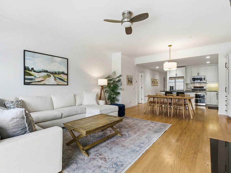 508 W Melrose Street Chicago IL 60657