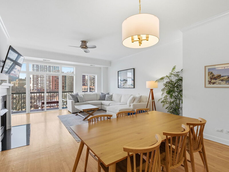 508 W Melrose Street Chicago IL 60657