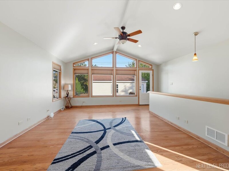 331 E View Street Lombard IL 60148