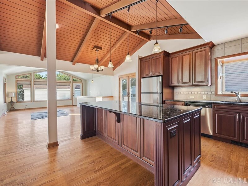 331 E View Street Lombard IL 60148