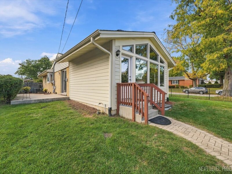 331 E View Street Lombard IL 60148