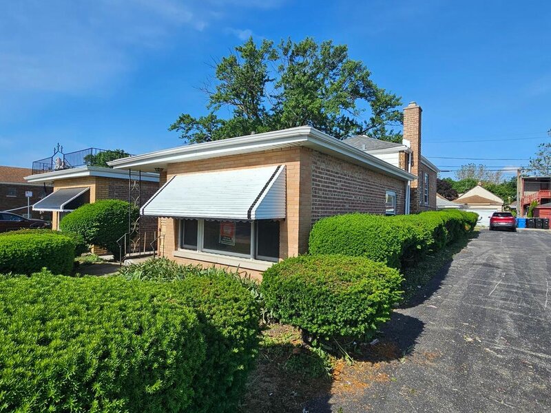 8456 S Damen Avenue Chicago IL 60620