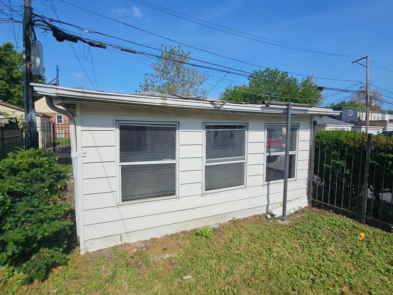 8456 S Damen Avenue Chicago IL 60620