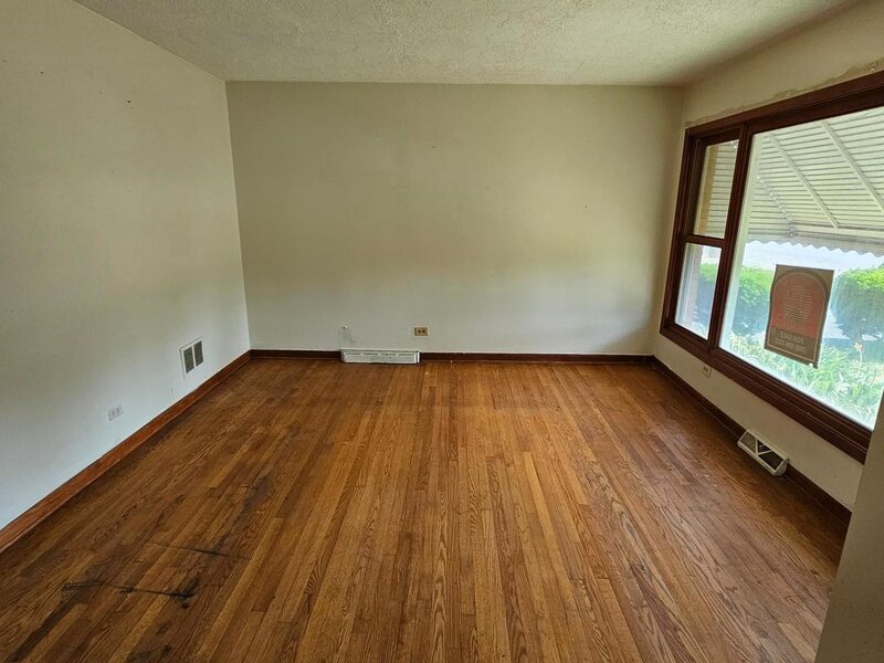 8456 S Damen Avenue Chicago IL 60620