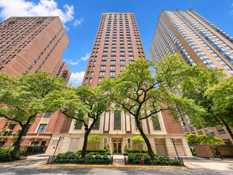 1122 N Dearborn Street Chicago IL 60610