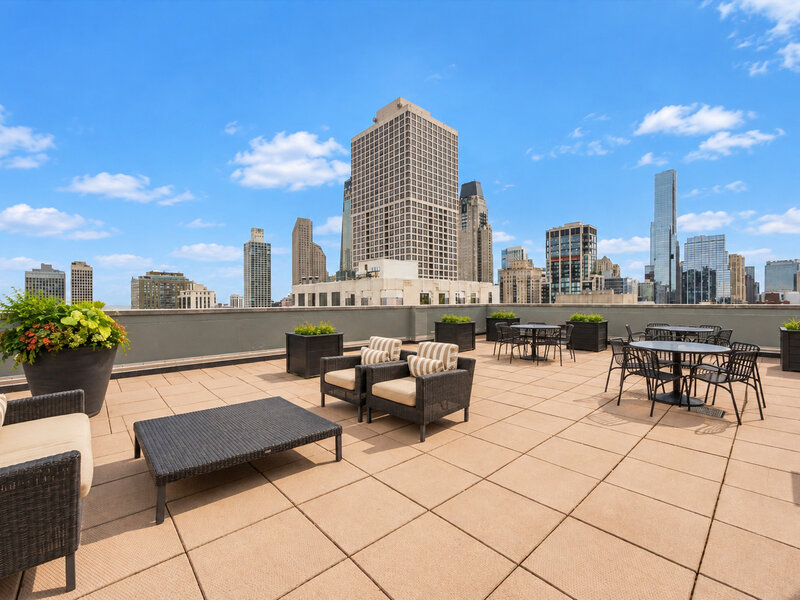 1122 N Dearborn Street Chicago IL 60610