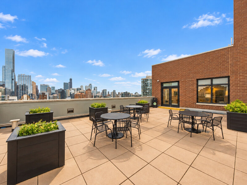 1122 N Dearborn Street Chicago IL 60610