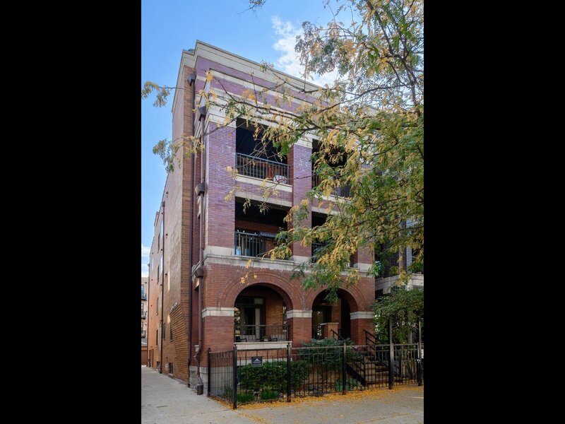 1043 W Monroe Street Chicago IL 60607