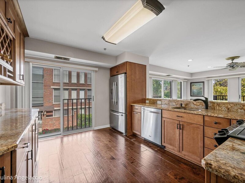 412 Kelburn Road Deerfield IL 60015