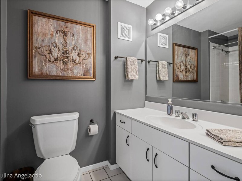 412 Kelburn Road Deerfield IL 60015