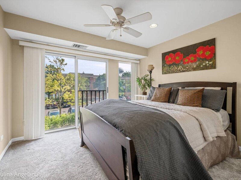 412 Kelburn Road Deerfield IL 60015