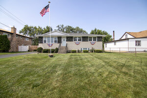 Photo of 7416 S Octavia Avenue Bridgeview IL 60455