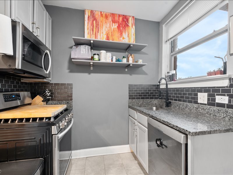 4128 N Kedvale Avenue Chicago IL 60641
