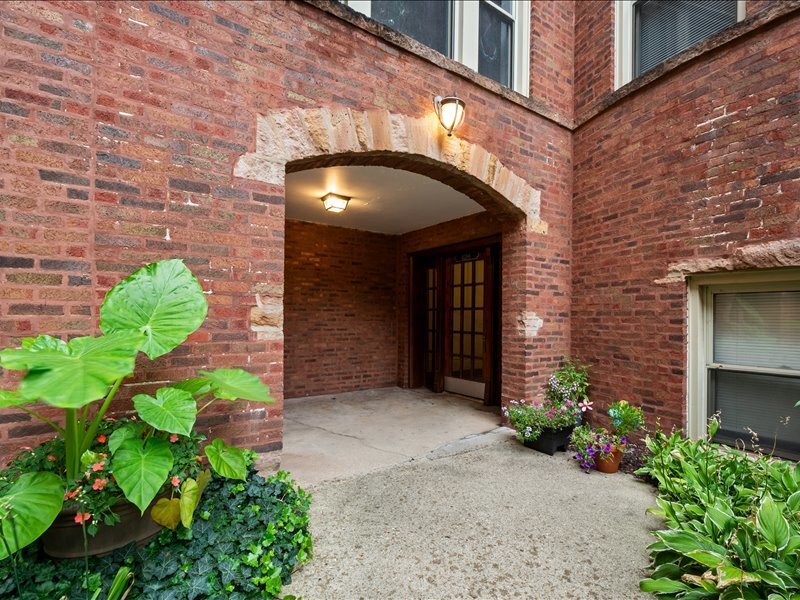 4128 N Kedvale Avenue Chicago IL 60641