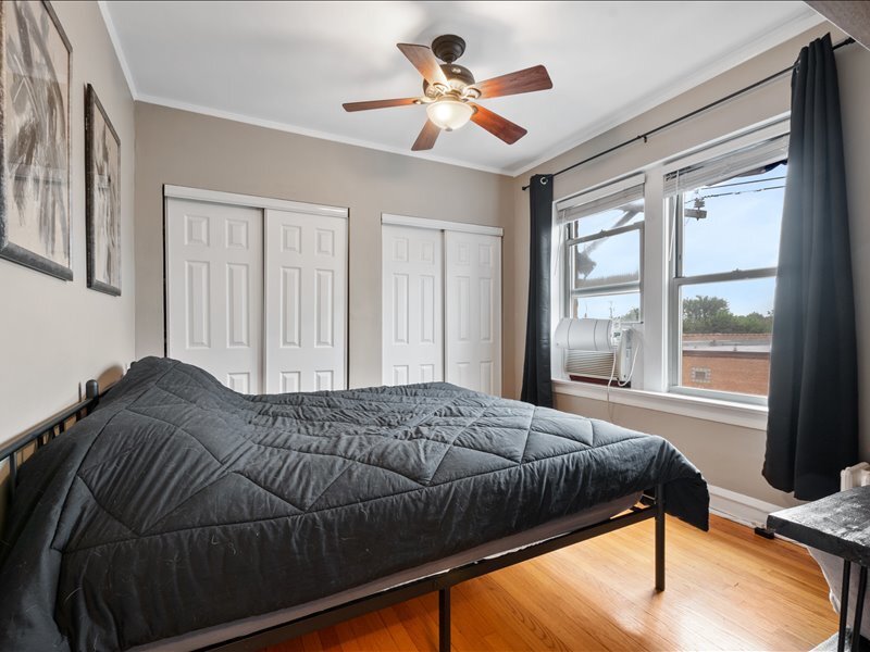 4128 N Kedvale Avenue Chicago IL 60641