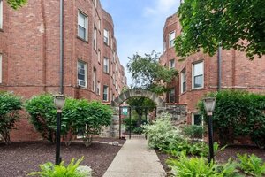 Photo of 4128 N Kedvale Avenue Chicago IL 60641 Unit 306