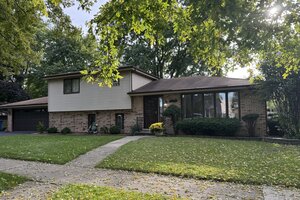 Photo of 13004 S Blossom Drive Alsip IL 60803