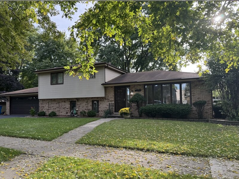 13004 S Blossom Drive Alsip IL 60803