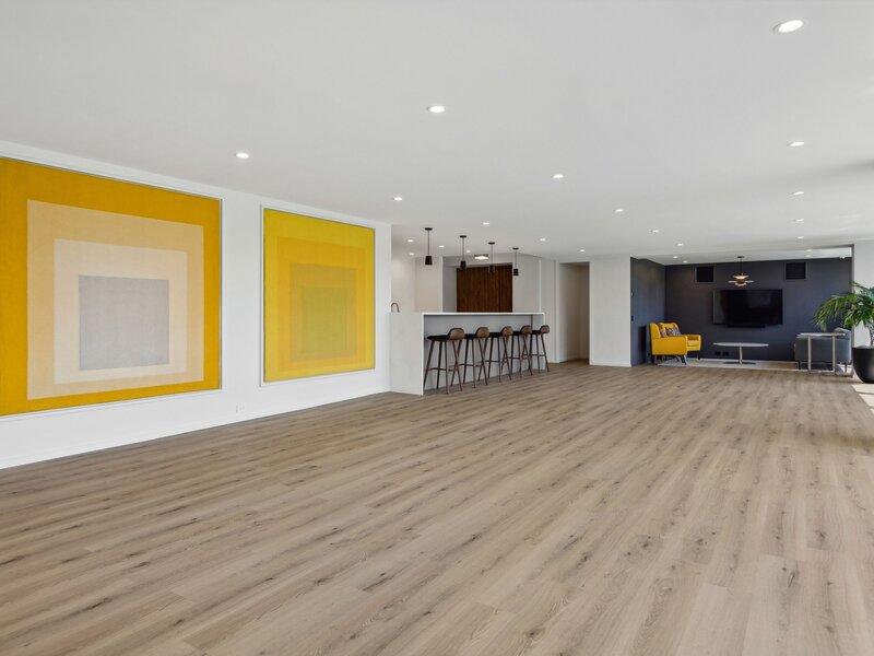 340 W Diversey Parkway Chicago IL 60657