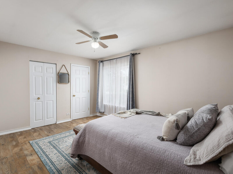 417 Travelaire Avenue Naperville IL 60565
