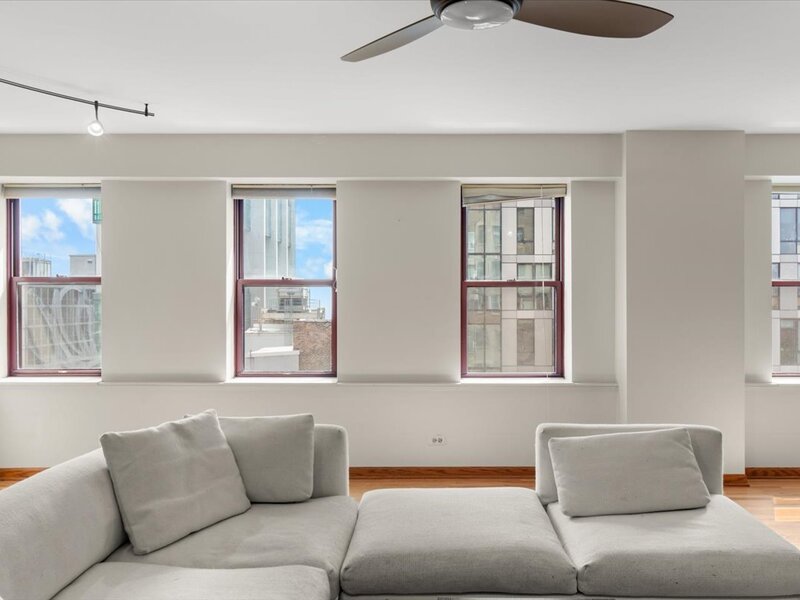 40 E 9th Street Chicago IL 60605