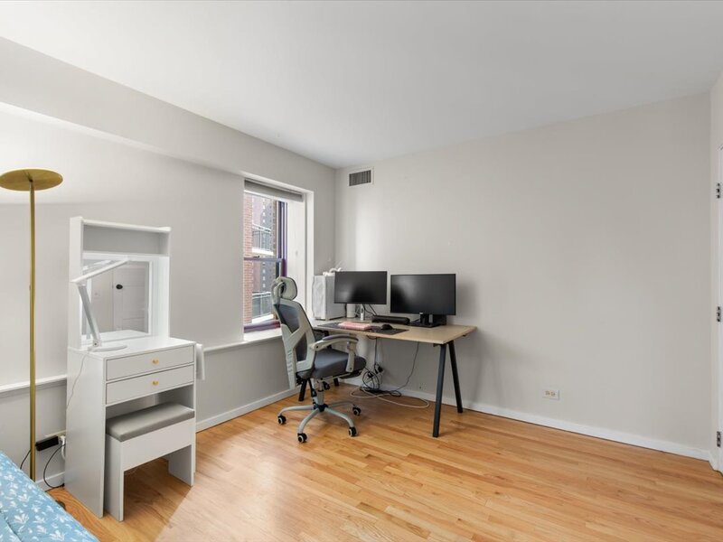 40 E 9th Street Chicago IL 60605