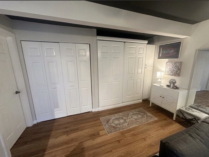 17 Saint Thomas Colony Fox Lake IL 60020