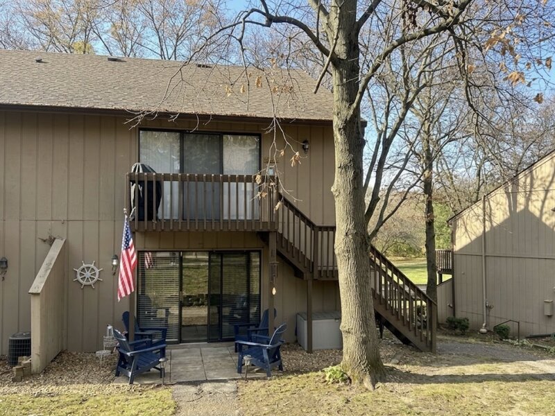 17 Saint Thomas Colony Fox Lake IL 60020