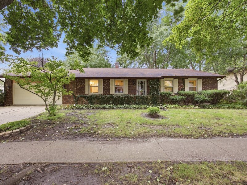 1300 N Lyle Avenue Elgin IL 60123