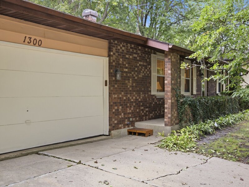 1300 N Lyle Avenue Elgin IL 60123