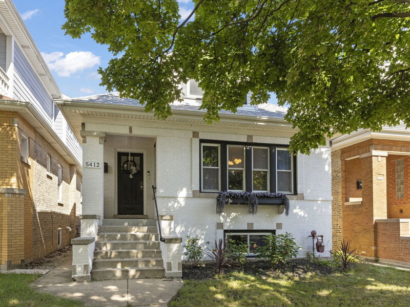 5412 W Henderson Street Chicago IL 60641