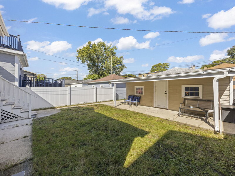 5412 W Henderson Street Chicago IL 60641