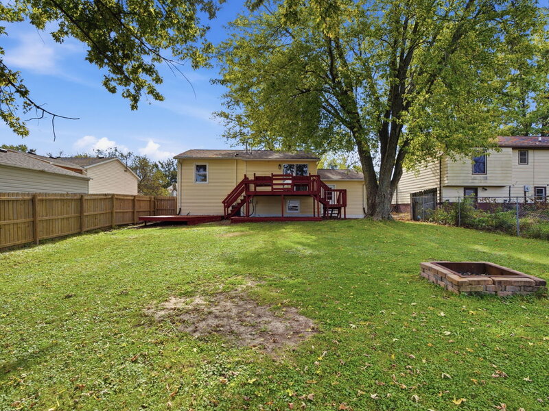 2110 W 58th Street Davenport IA 52806