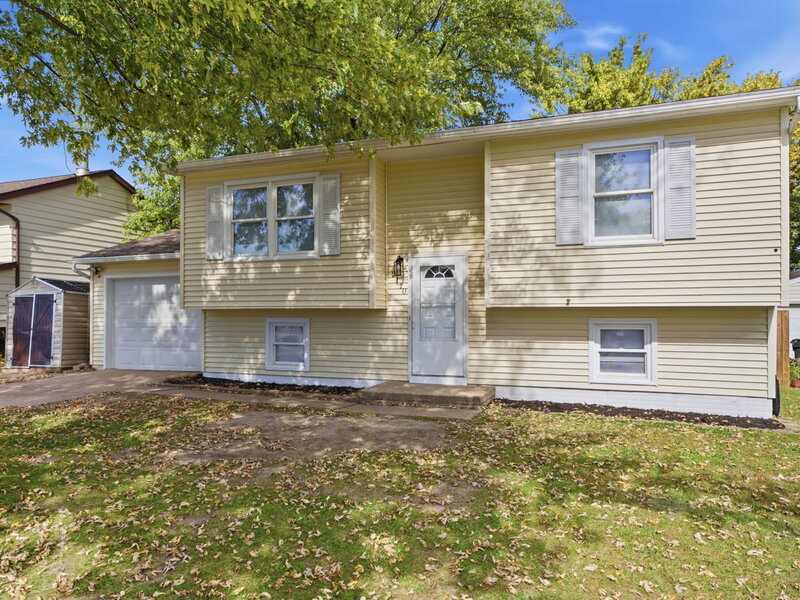 2110 W 58th Street Davenport IA 52806