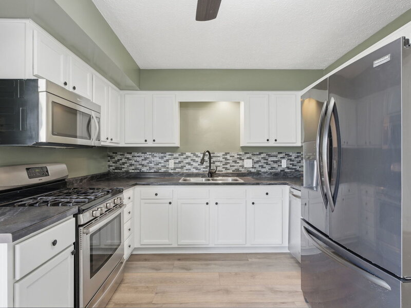 2110 W 58th Street Davenport IA 52806