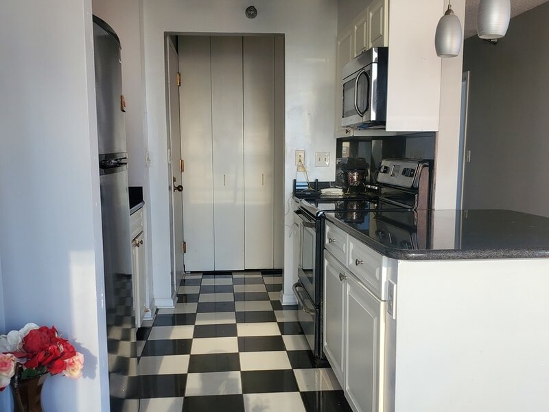 111 W Maple Street Chicago IL 60610