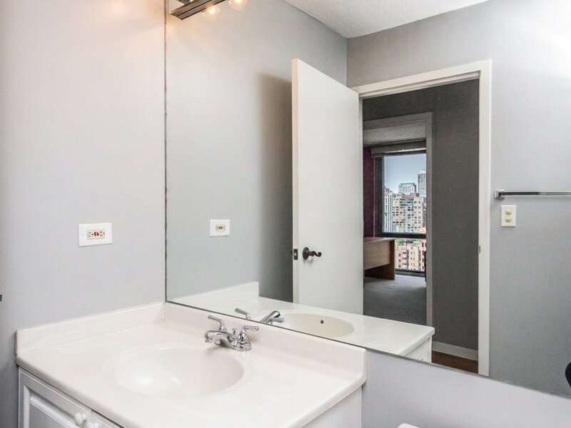 111 W Maple Street Chicago IL 60610