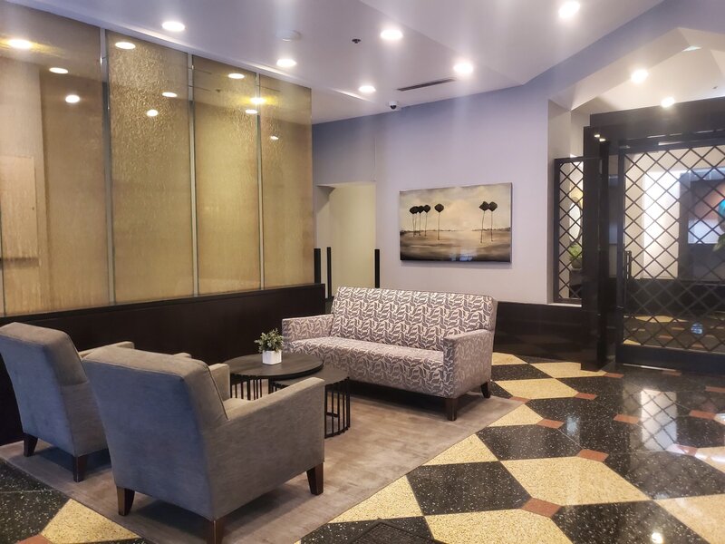 111 W Maple Street Chicago IL 60610