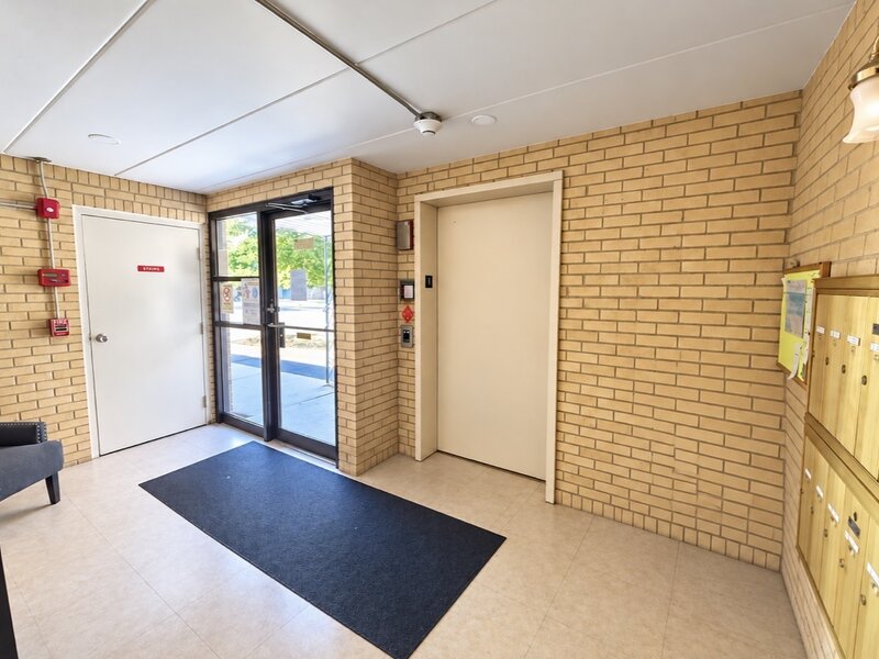 4009 W 93rd Place Oak Lawn IL 60453