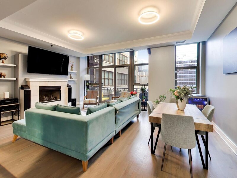 212 W Washington Street Chicago IL 60606