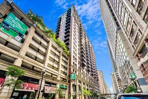 Photo of 212 W Washington Street Chicago IL 60606 Unit 1908